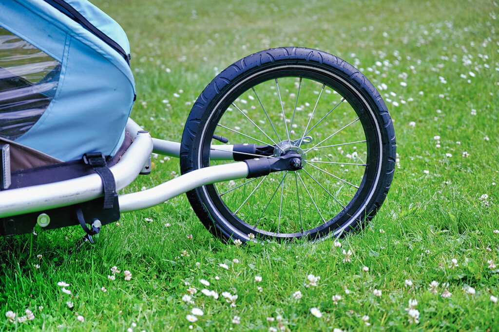 Remolque de bicicleta infantil con rueda delantera grande