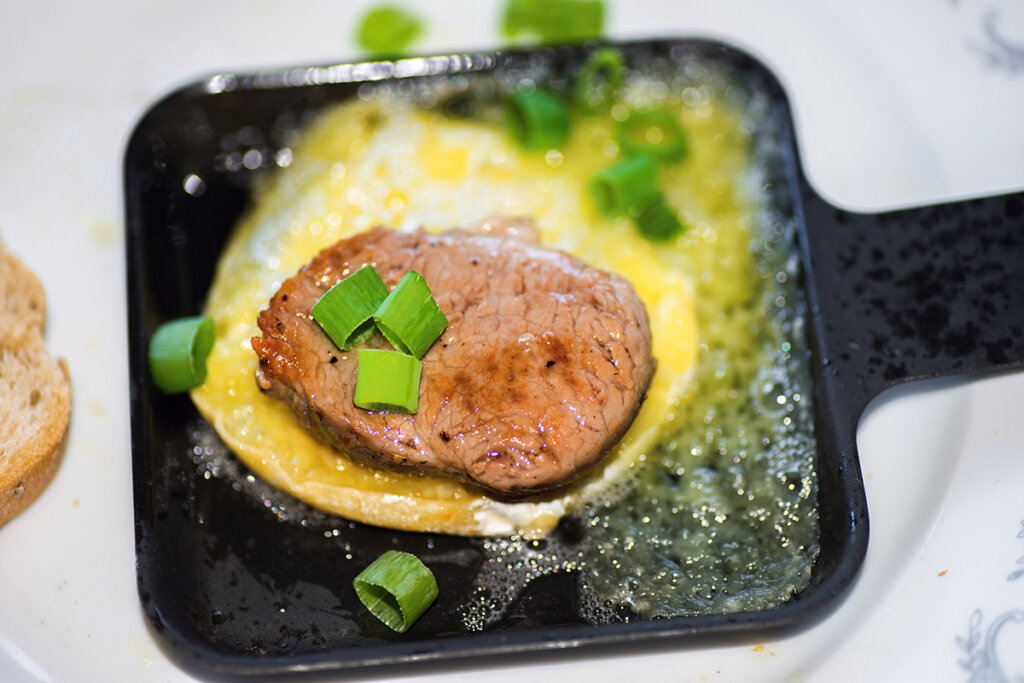 meat_and_egg_in_pan